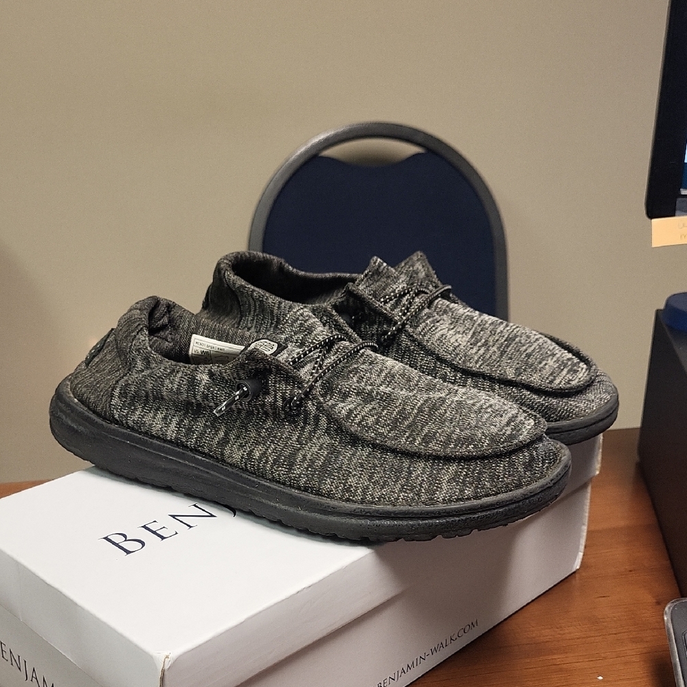 Hey Dude Women's Black and Gray Sneakers